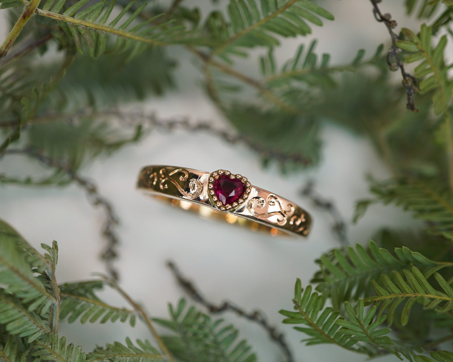 Fascia alta con rubino